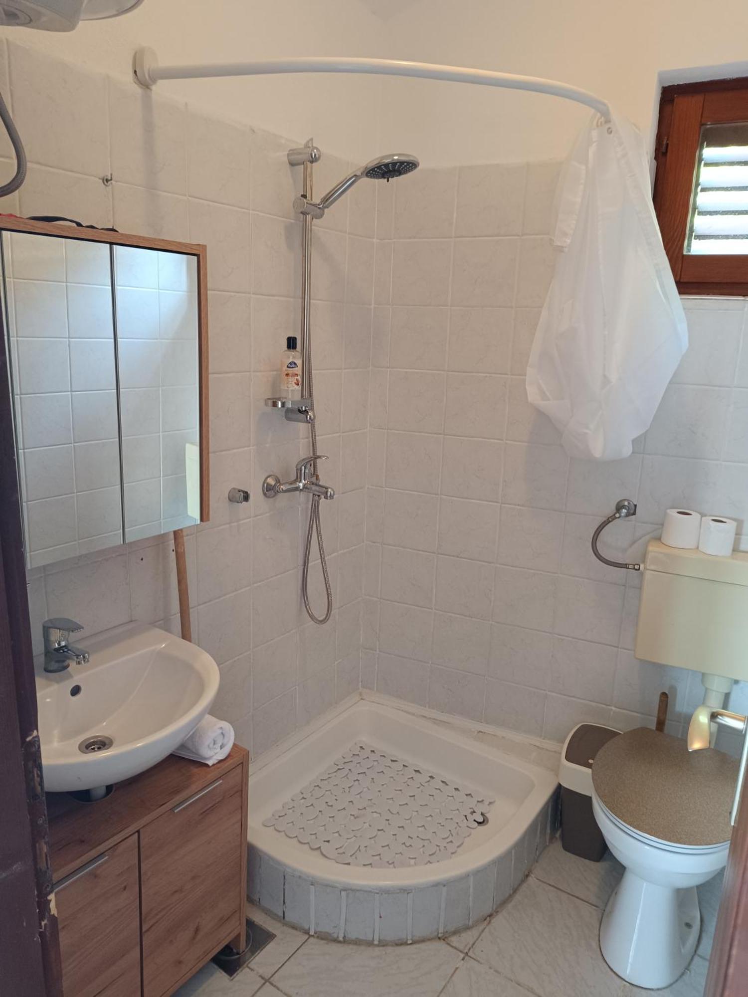 Studio Apartmani Tucic Celina Bagian luar foto